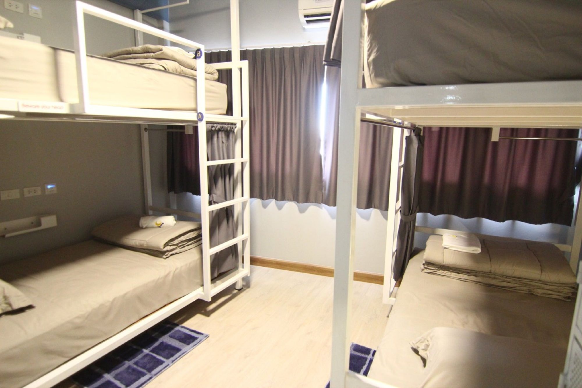 The Moon Hostel Hua Hin
