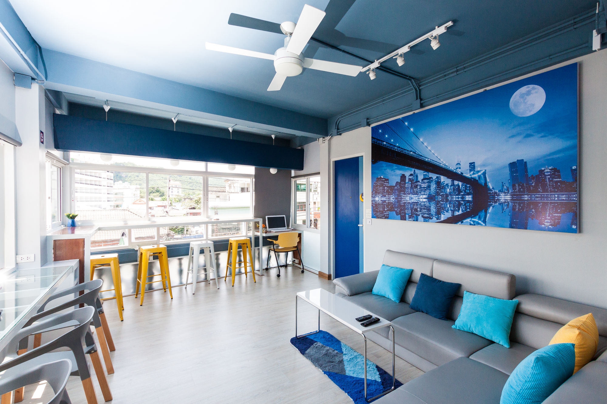 The Moon Hostel Hua Hin