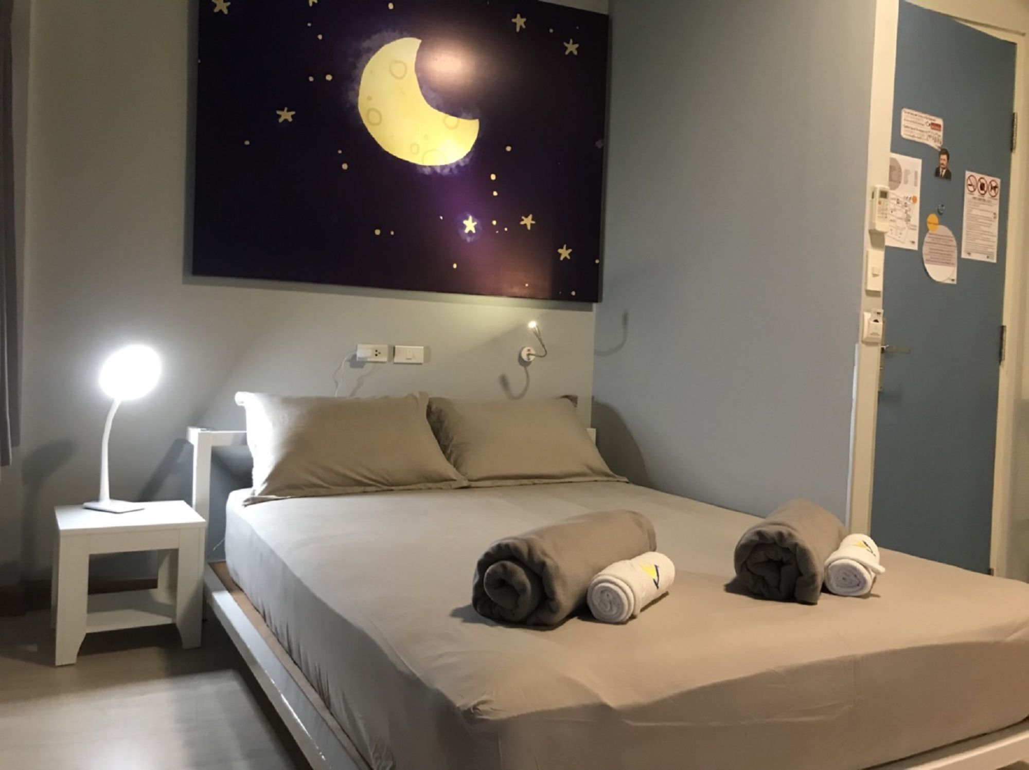 The Moon Hostel Hua Hin