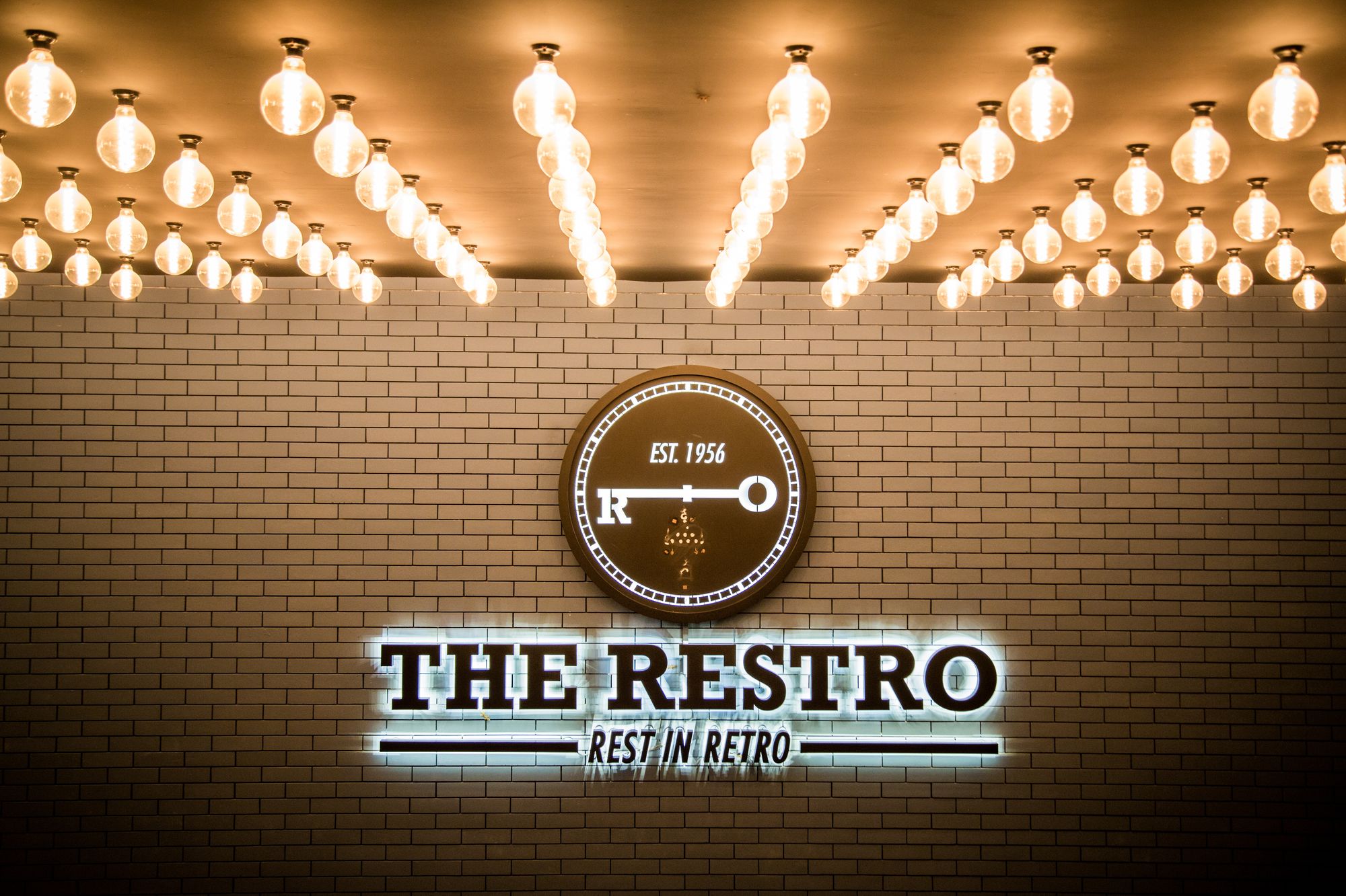 The Restro