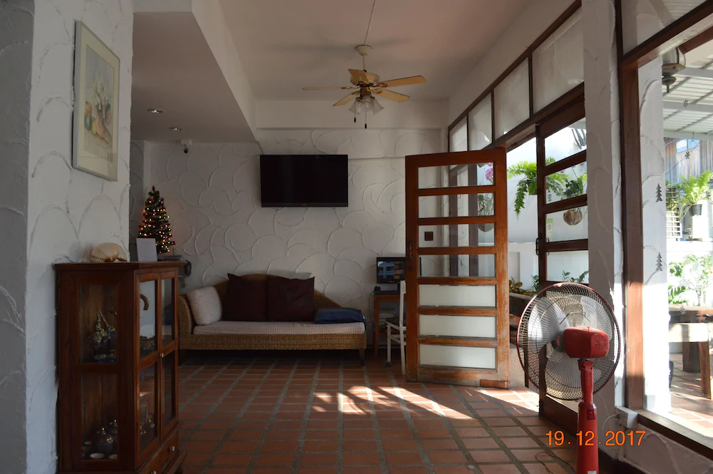 Tongmee Guest House