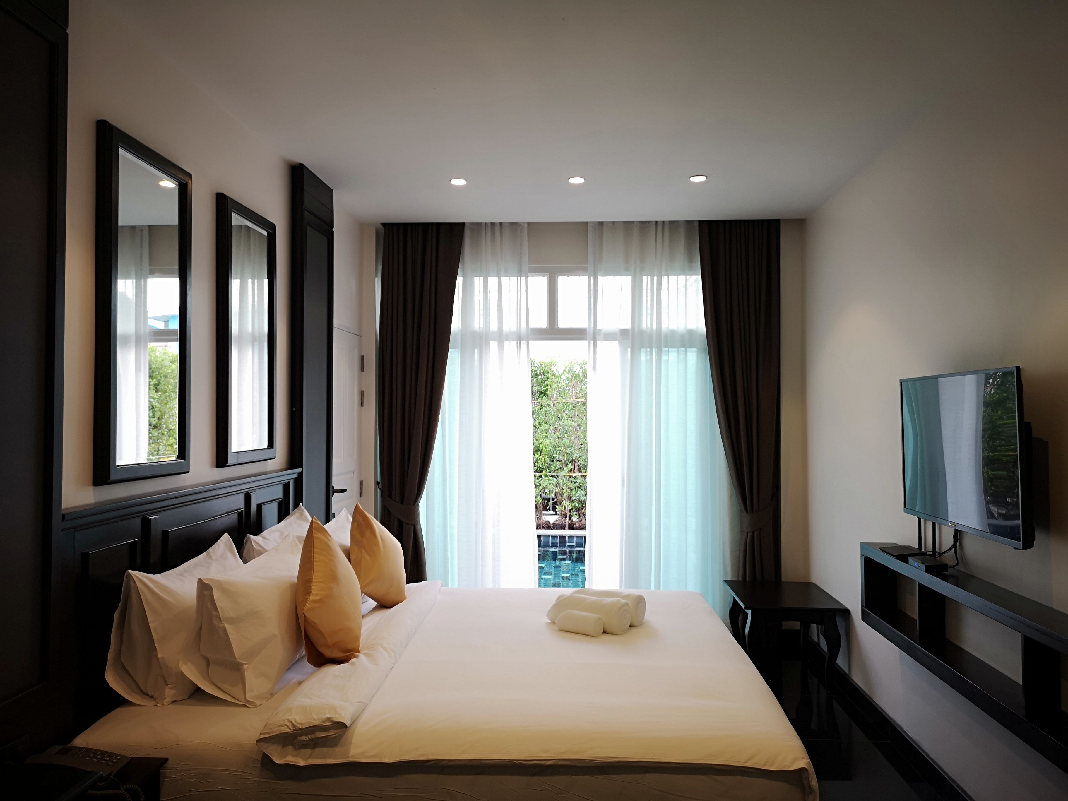 T Villas Huahin