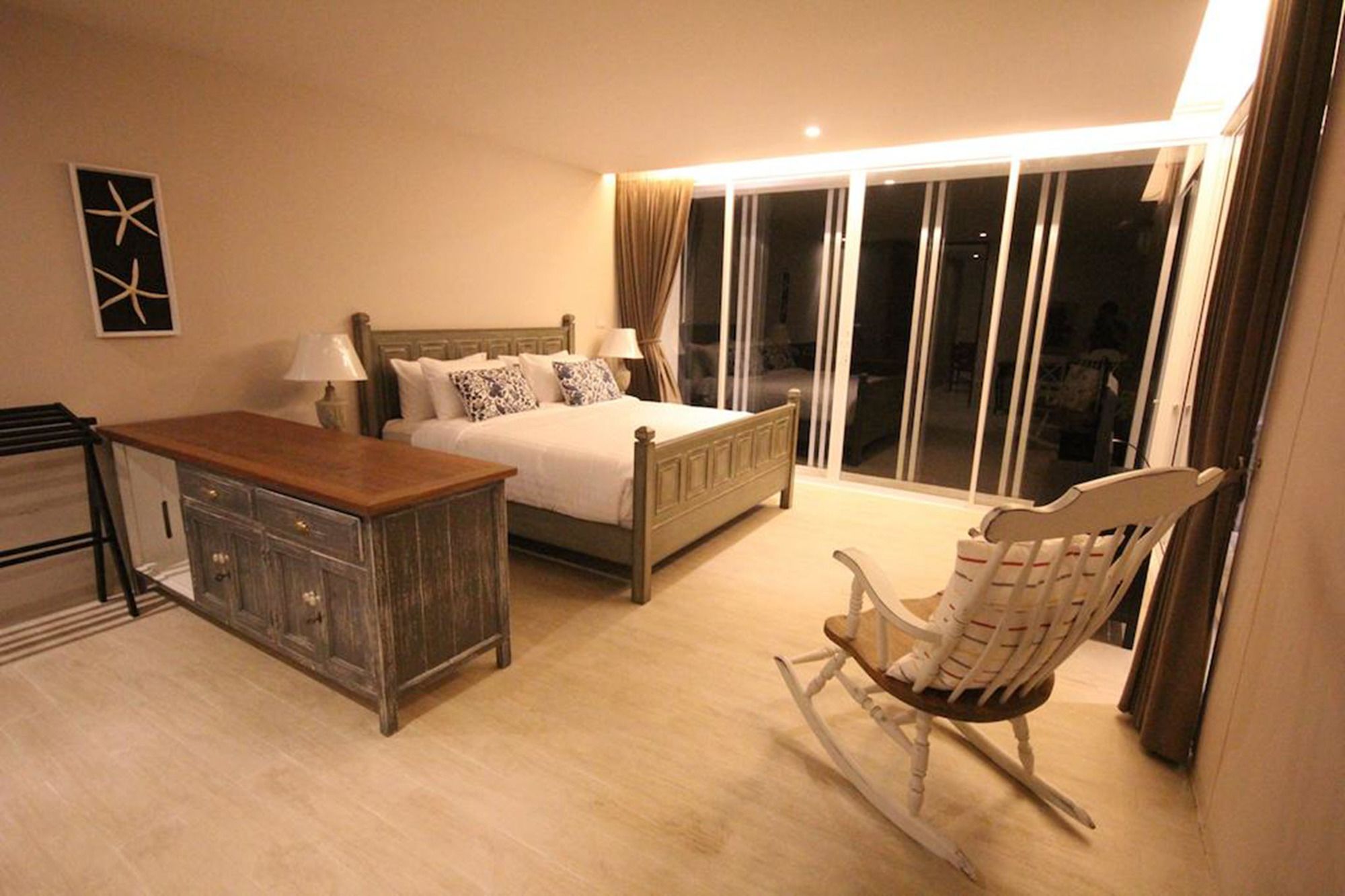 Villa S