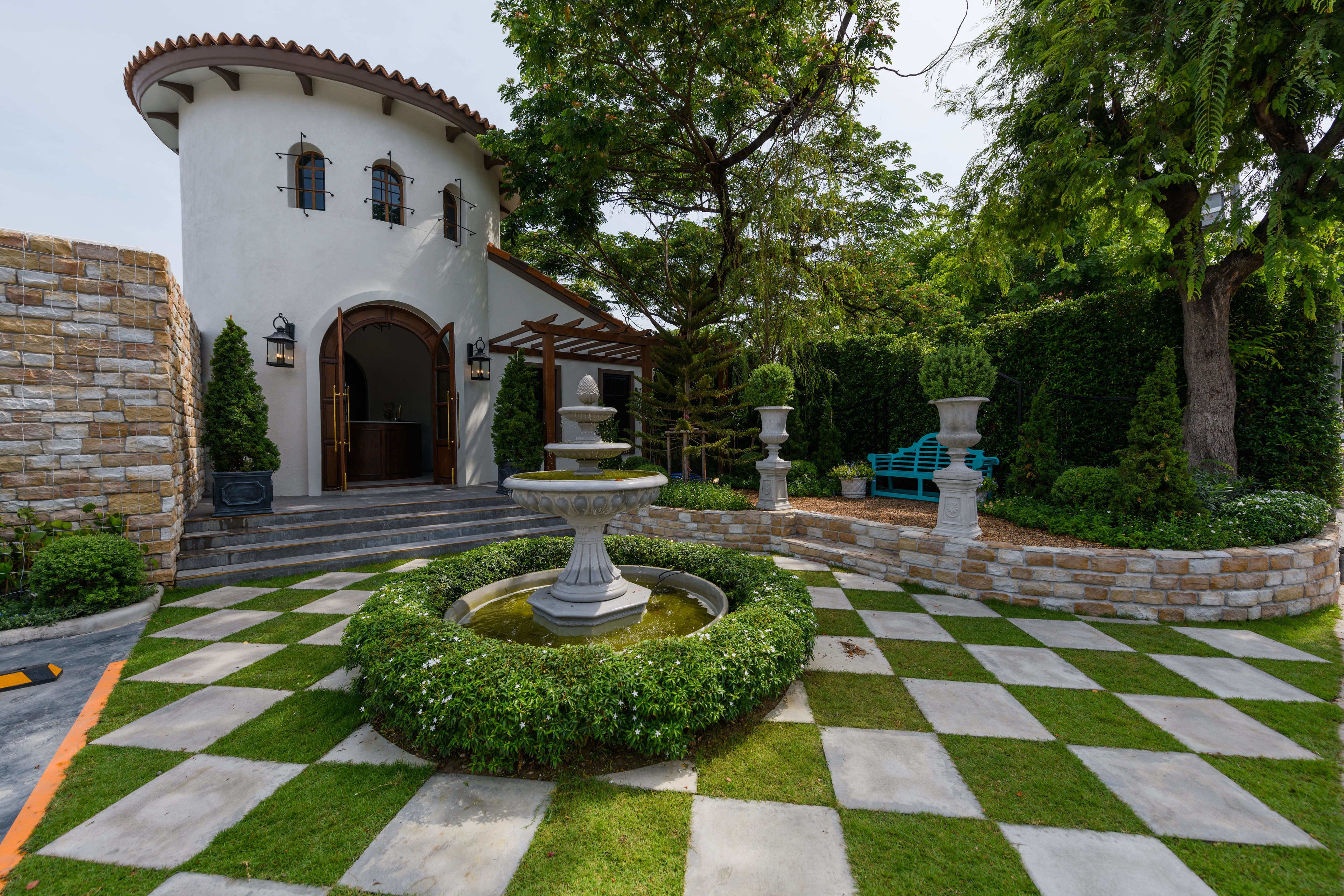 Villa Seville