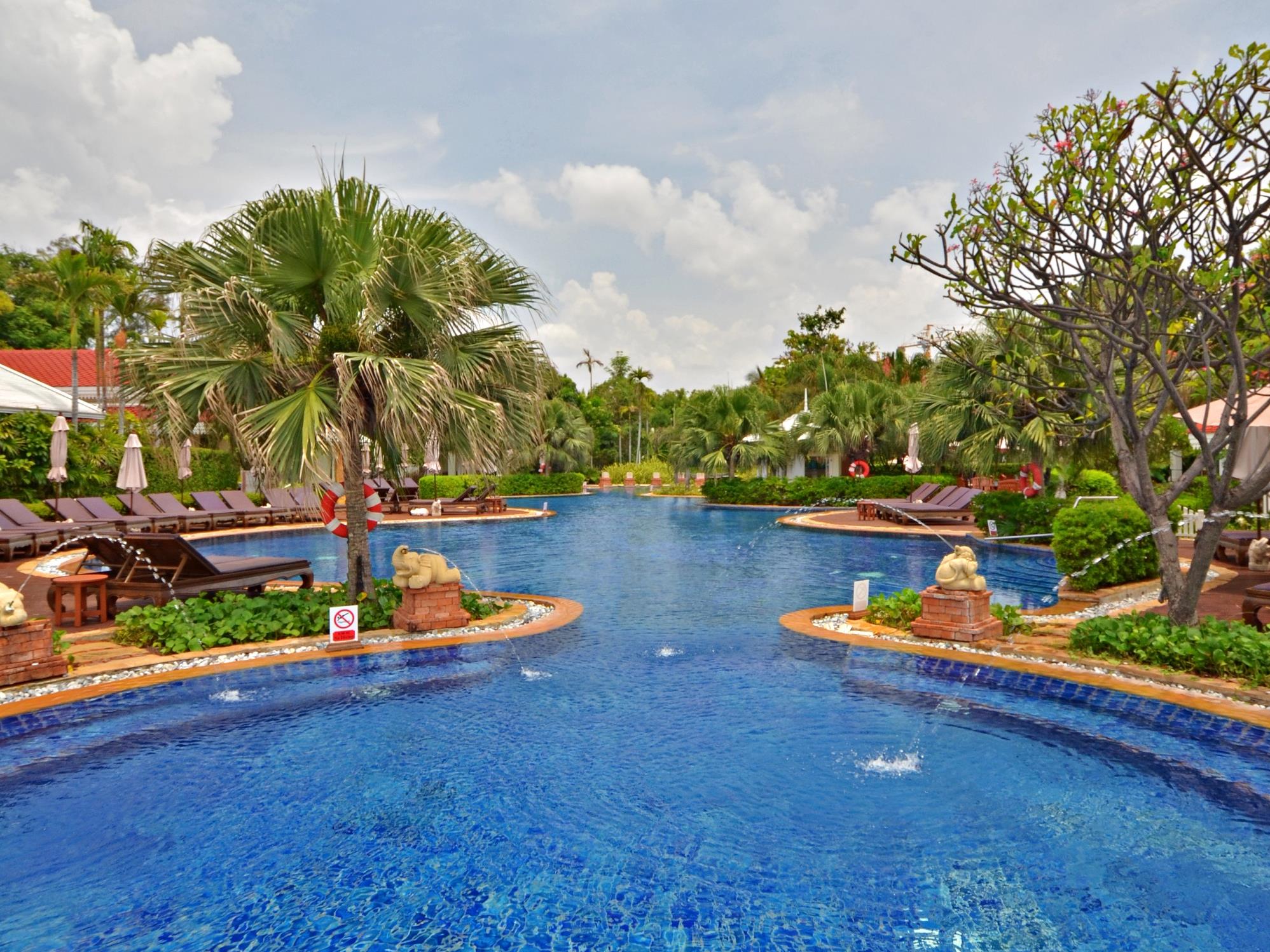 Wora Bura Hua Hin Resort & Spa