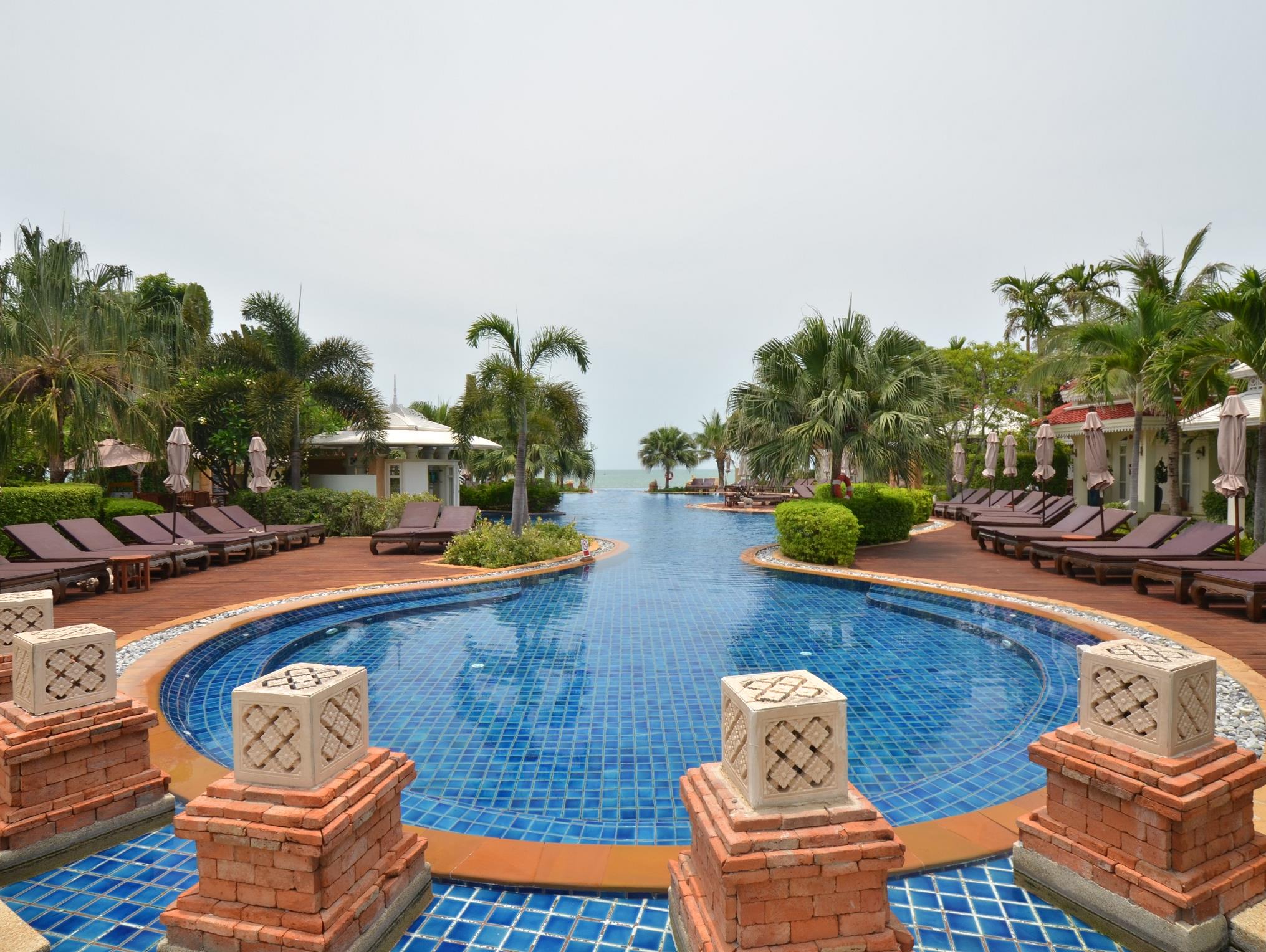 Wora Bura Hua Hin Resort & Spa