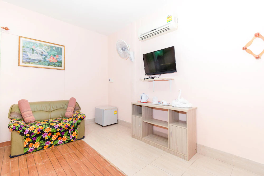 Baandin Resort by OYO Rooms
