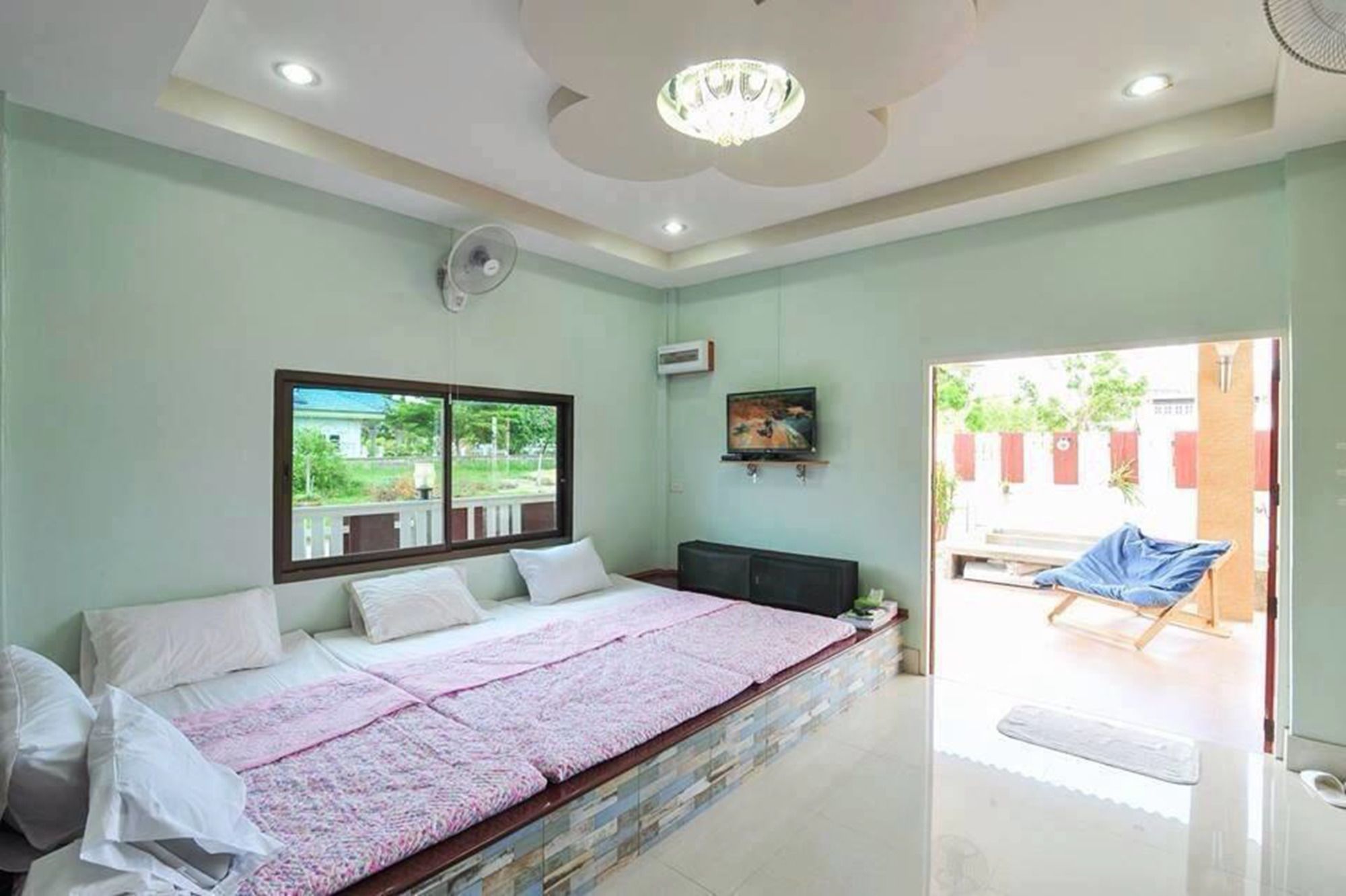 Baan Pak Hadd Jao Seawind 1