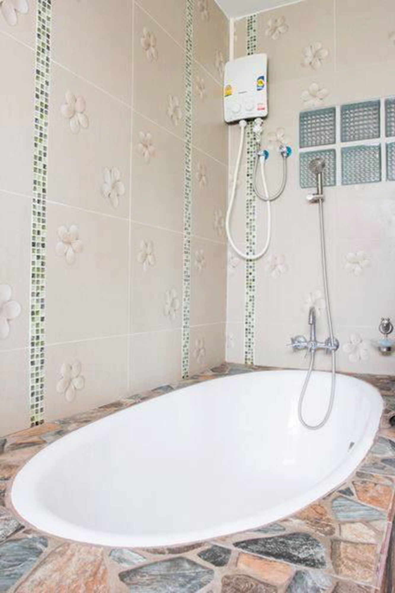 Baan Pak Hadd Jao Seawind 1