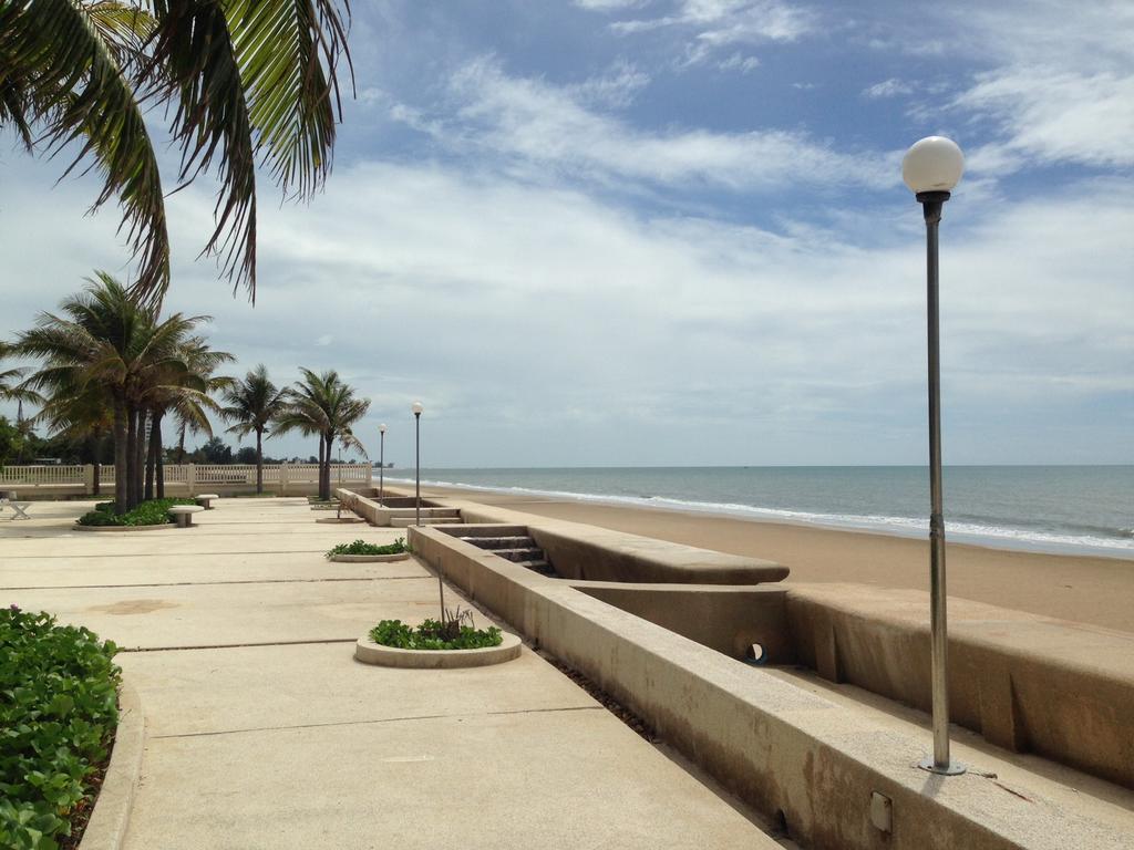 Baan Talay Samran