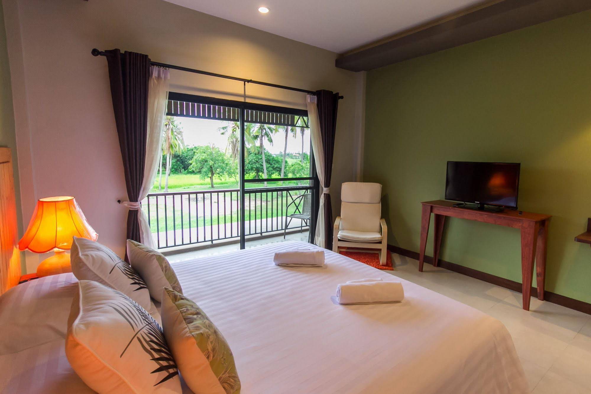 Cha Am Country Home