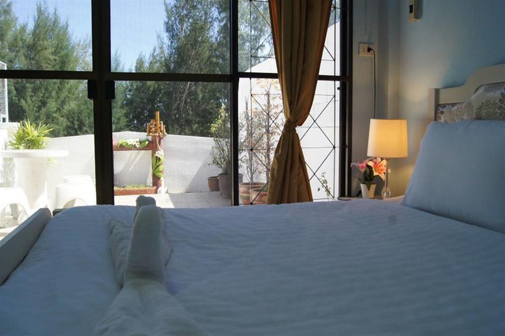 Cha Am Seaside Hotel
