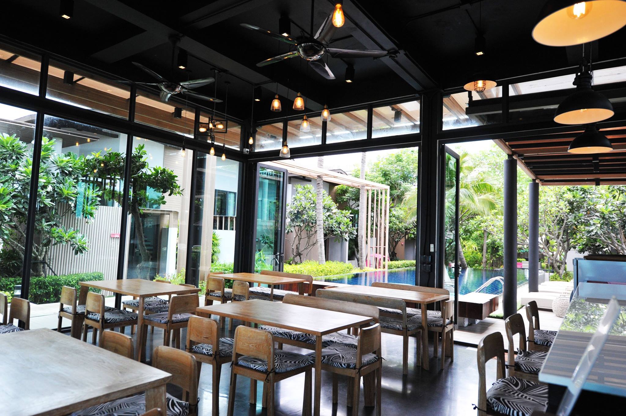 Eco Moment Beach Resort