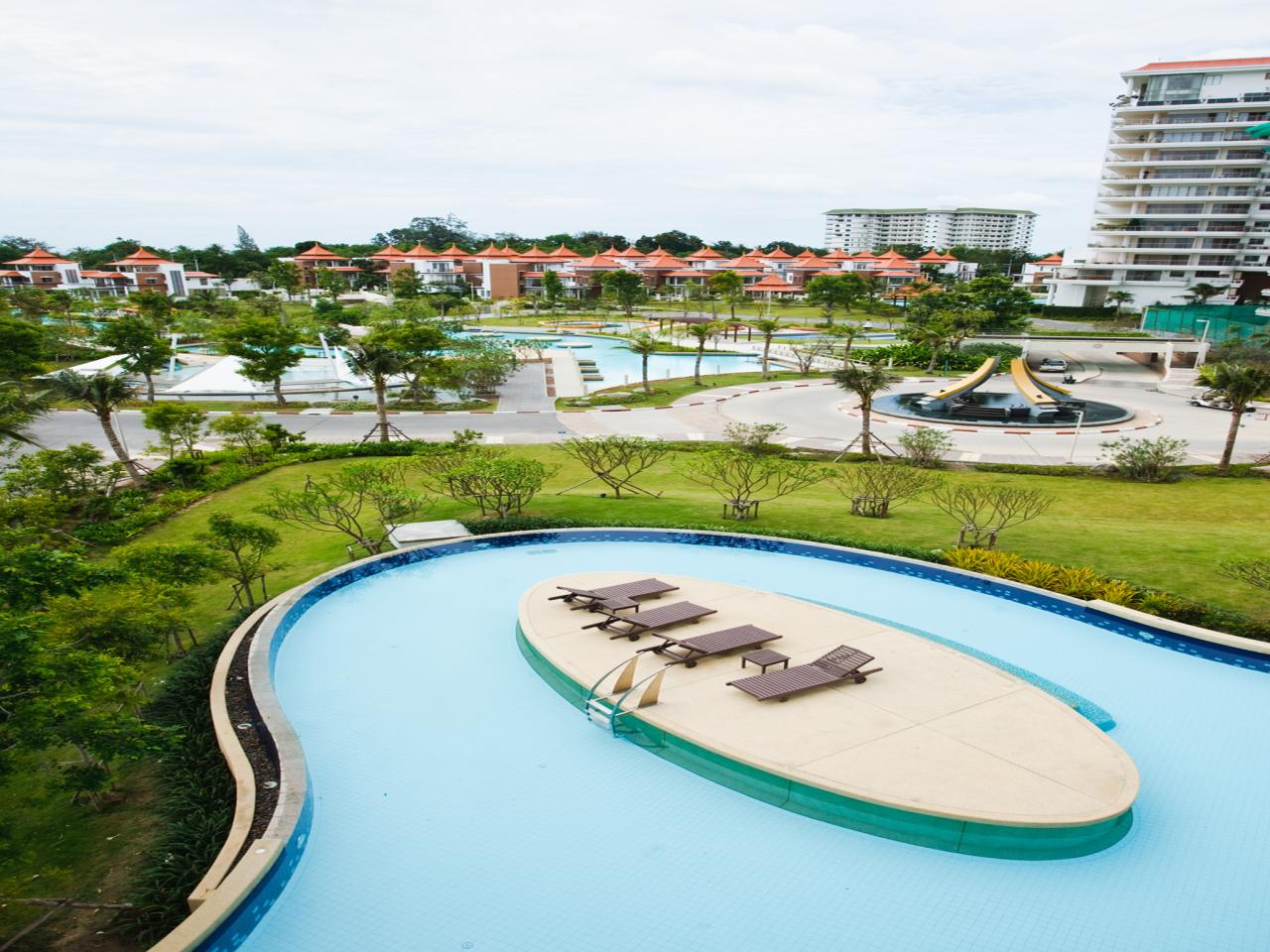 Lux Vacation