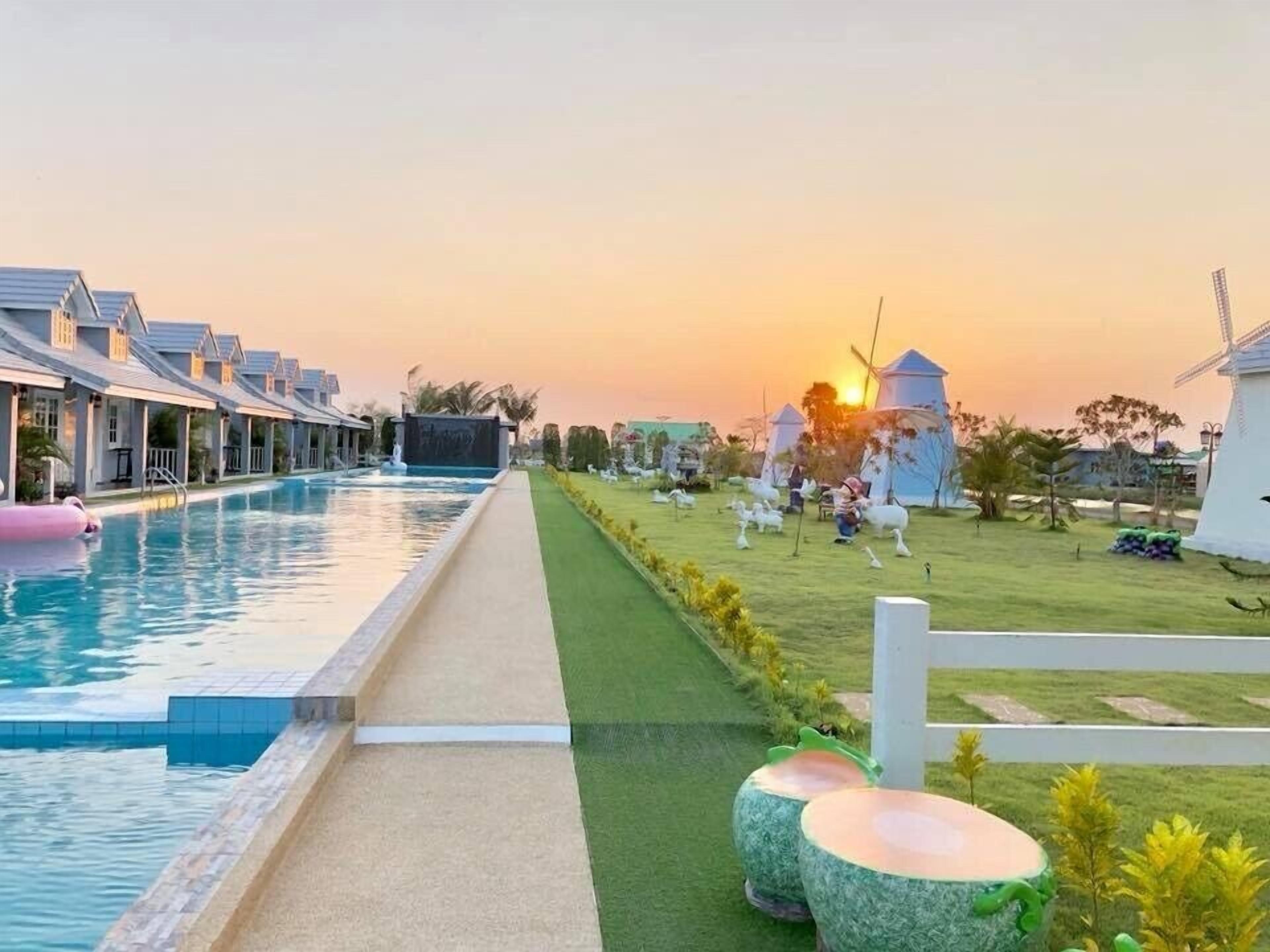 The Memory Luxury Resort