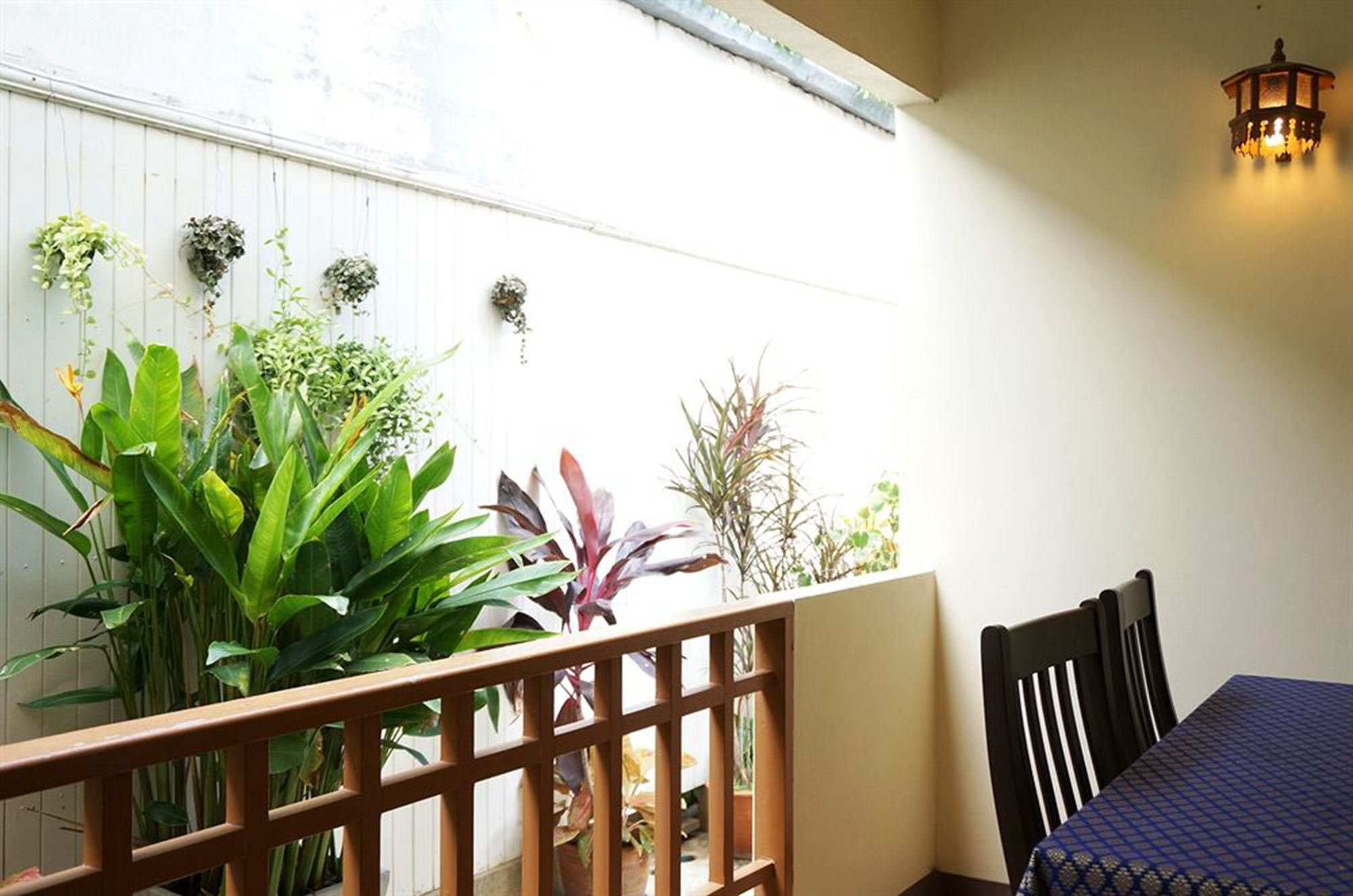 Hua Hin White Villa Hotel