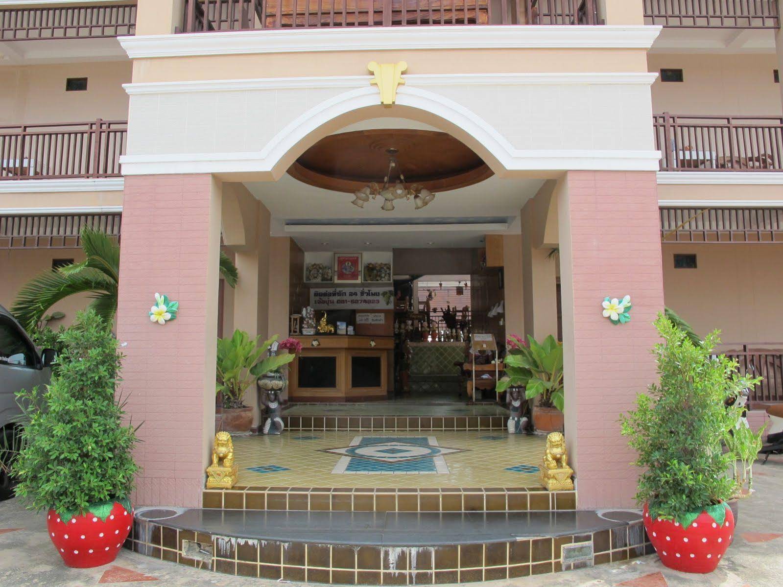 Korwanburi Hotel