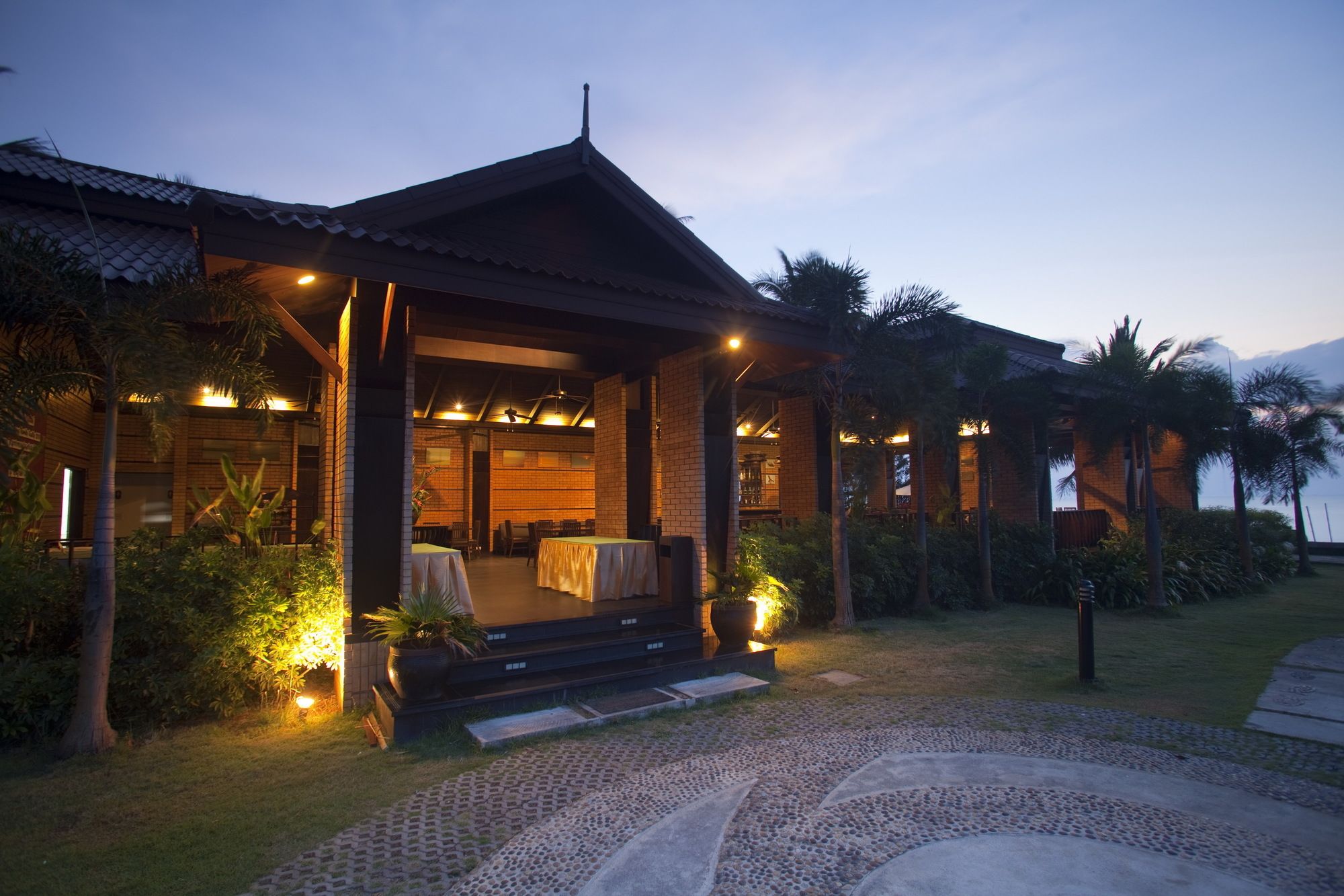Kuiburi Hotel & Resort