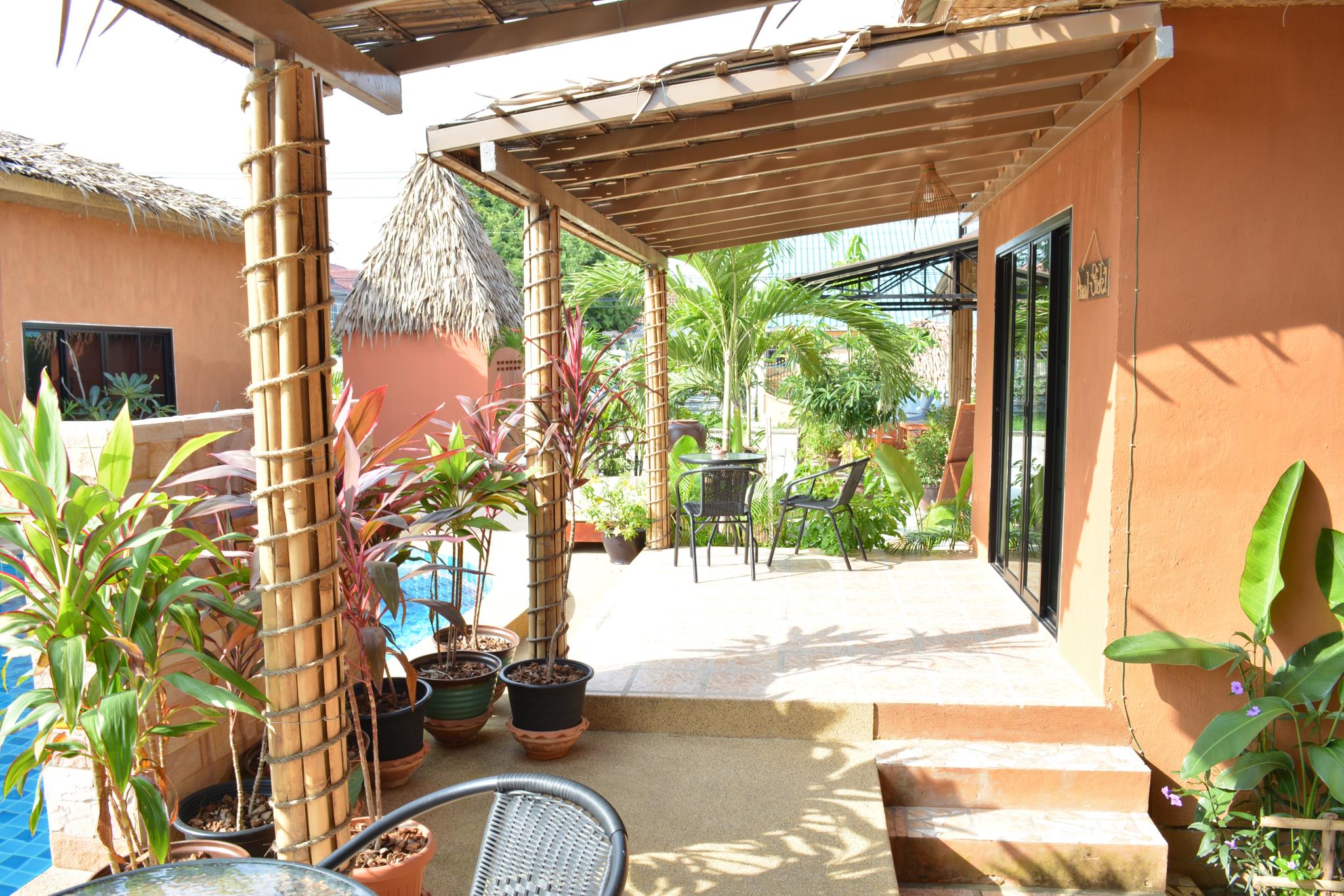 Panisara Pool Villa Resort