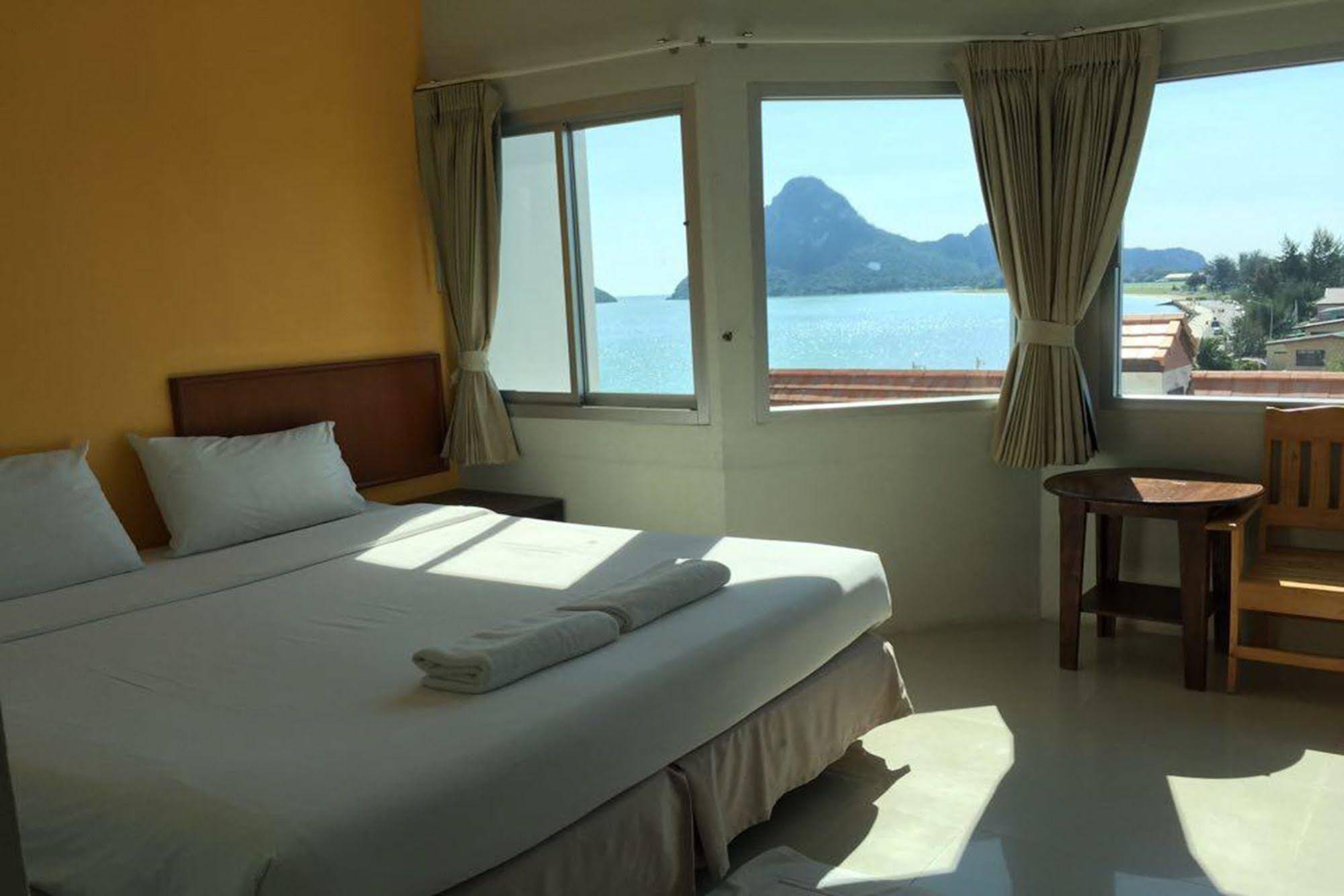 Prachuap Beach Hotel
