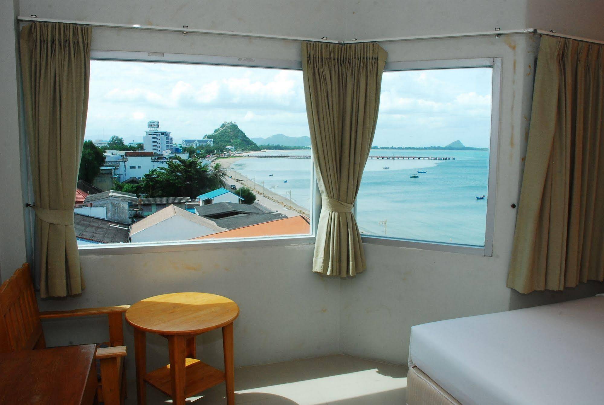 Prachuap Beach Hotel
