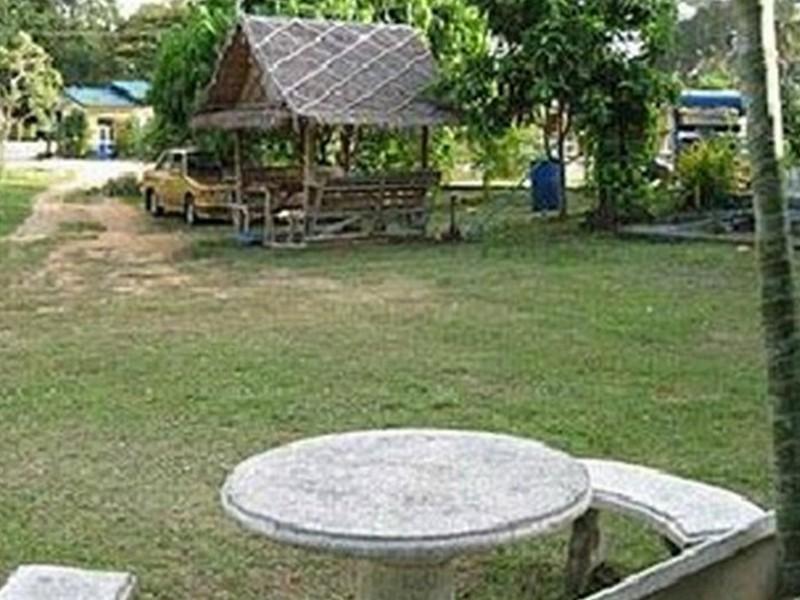 Sinaree Bansuan Resort