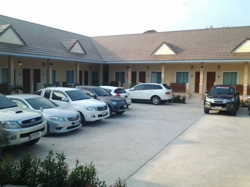 Suksopha Resort