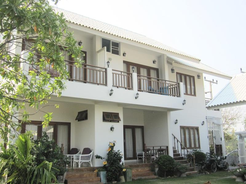 Baan Parinda Pom Pom Home