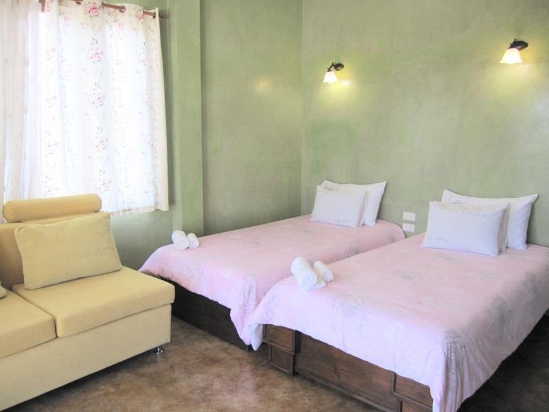 Baan Parinda Pom Pom Home