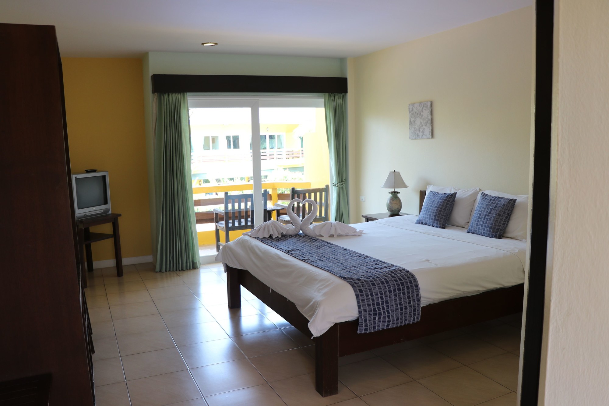 Bacchus Home Resort