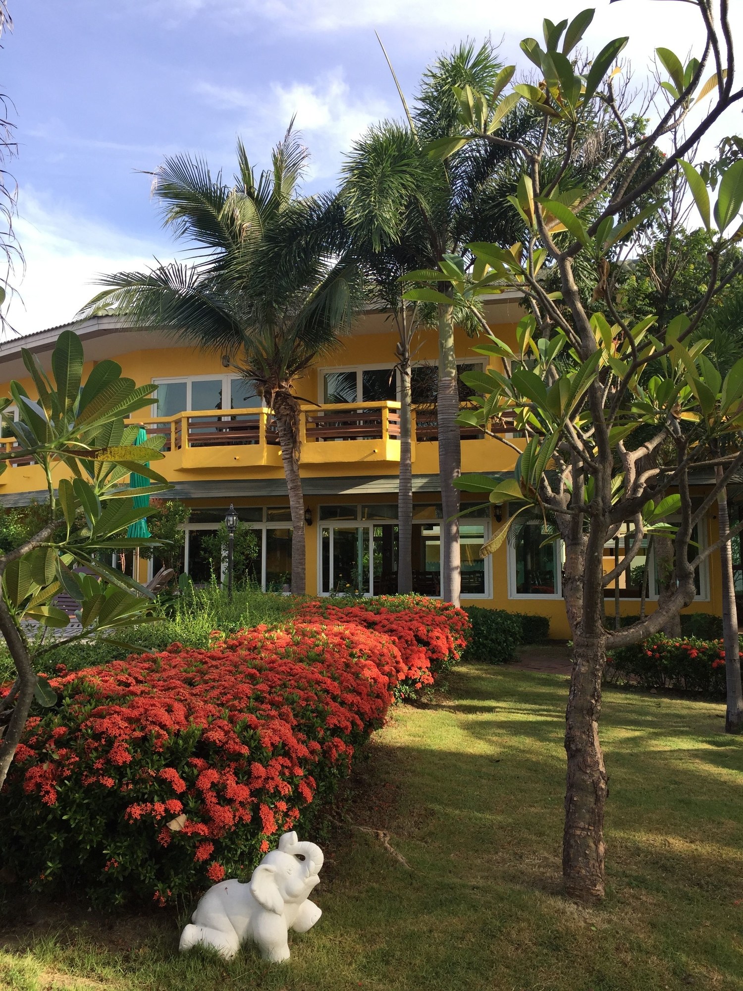 Bacchus Home Resort