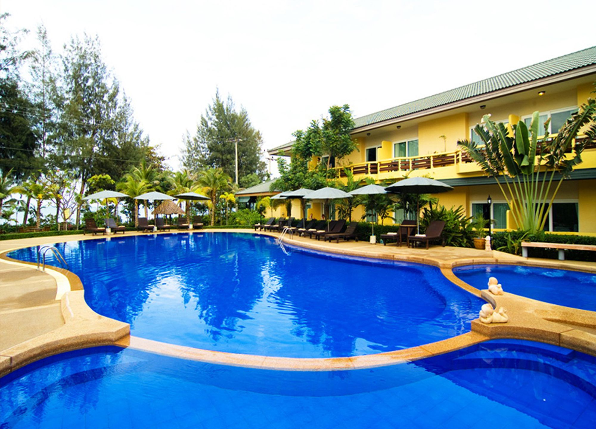 Bacchus Home Resort