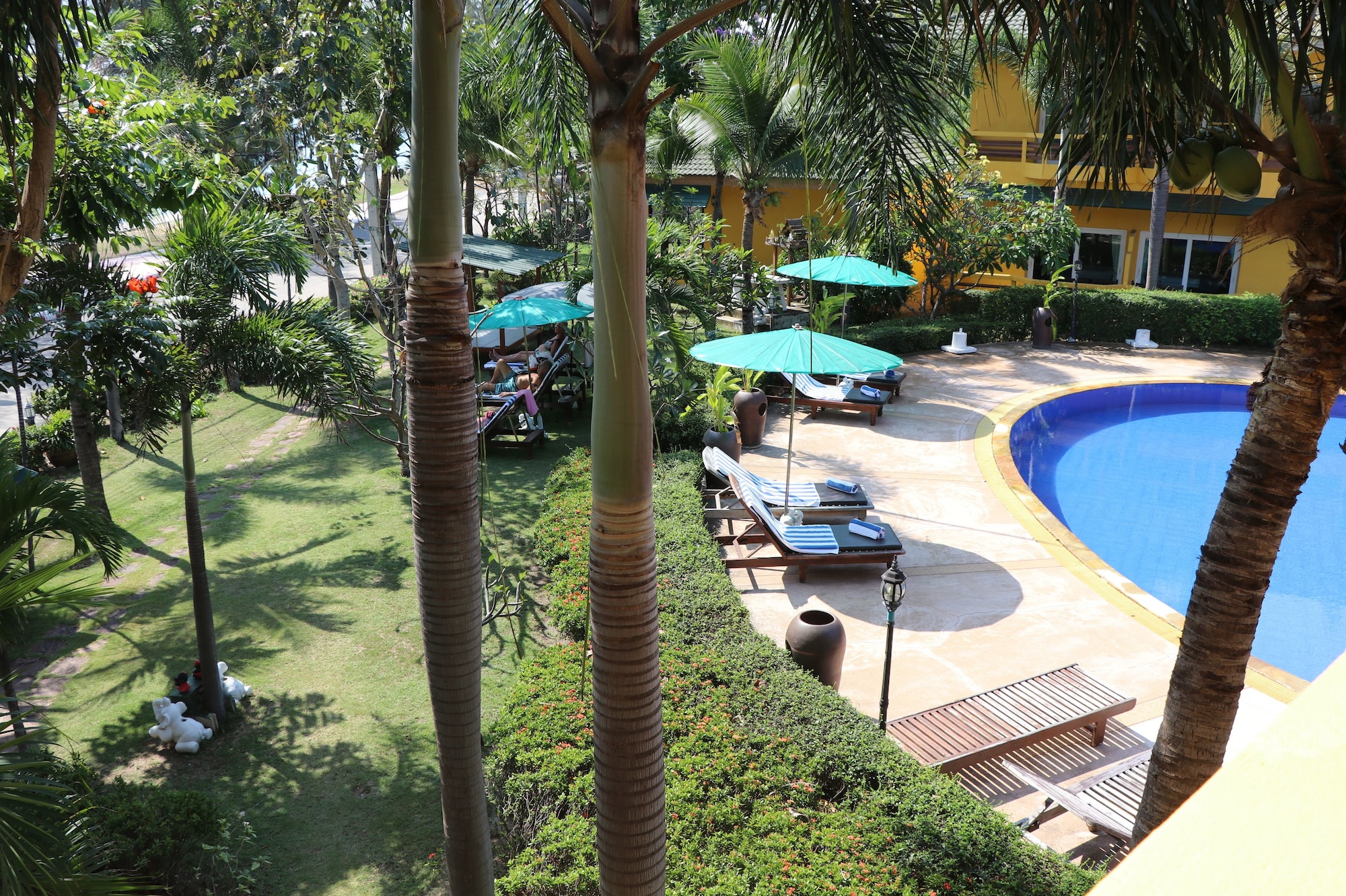 Bacchus Home Resort