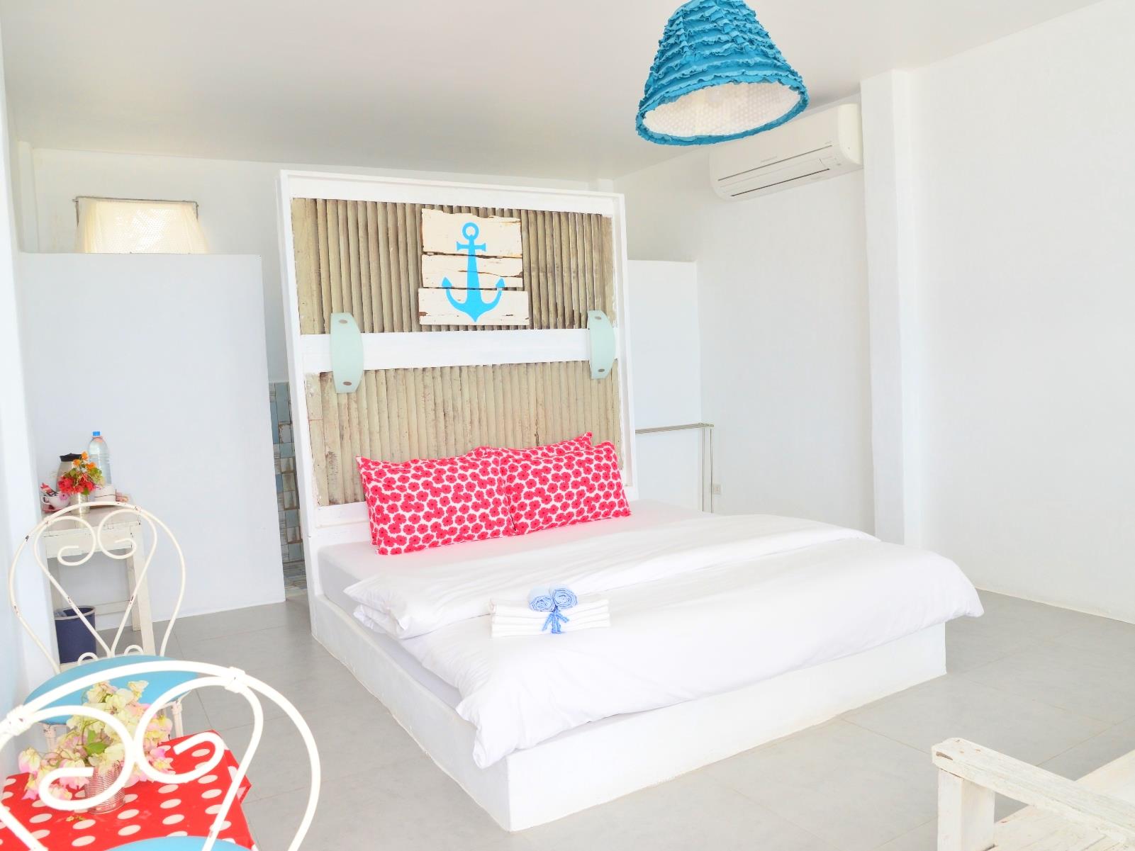 Hua Plee lazy beach