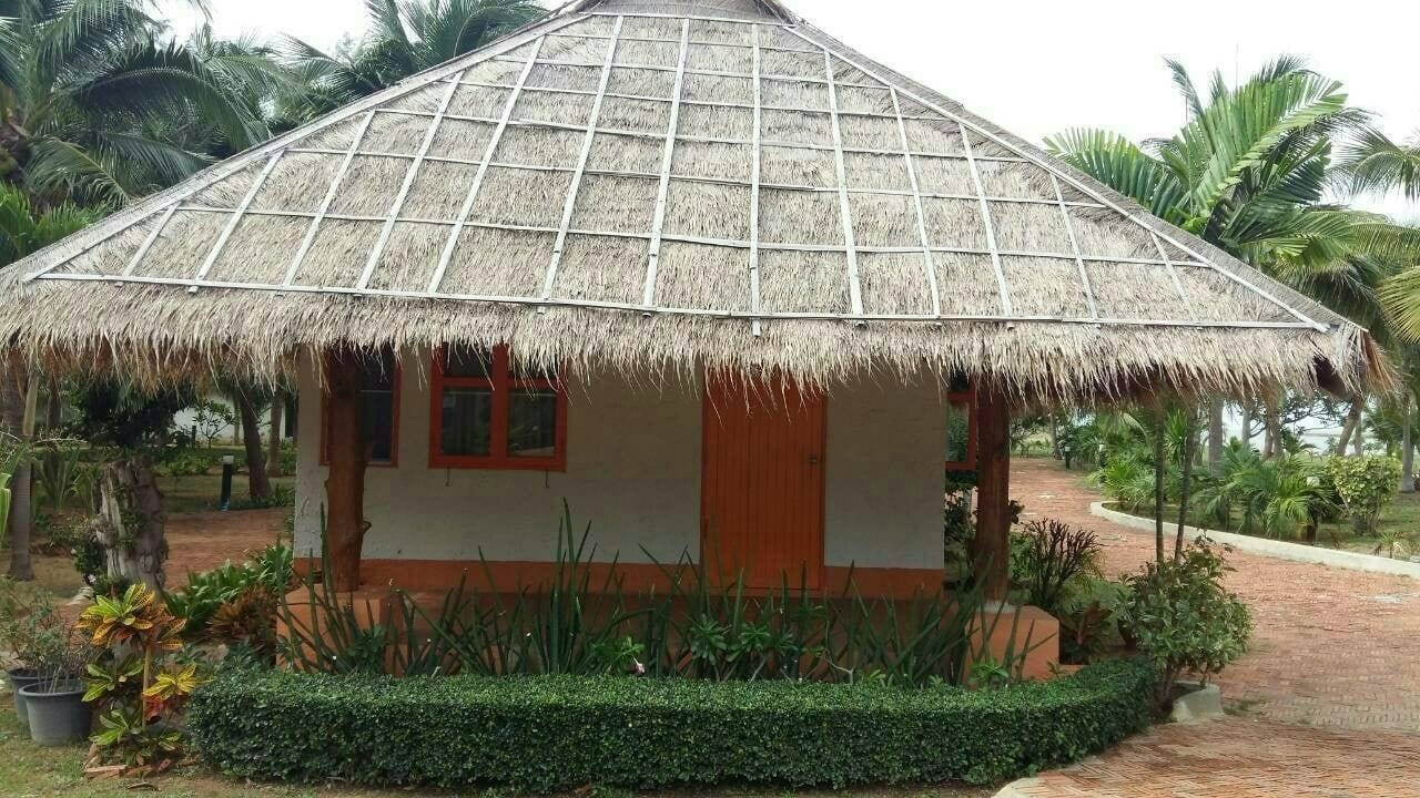 Lawana Escape Beach Resort Pranburi