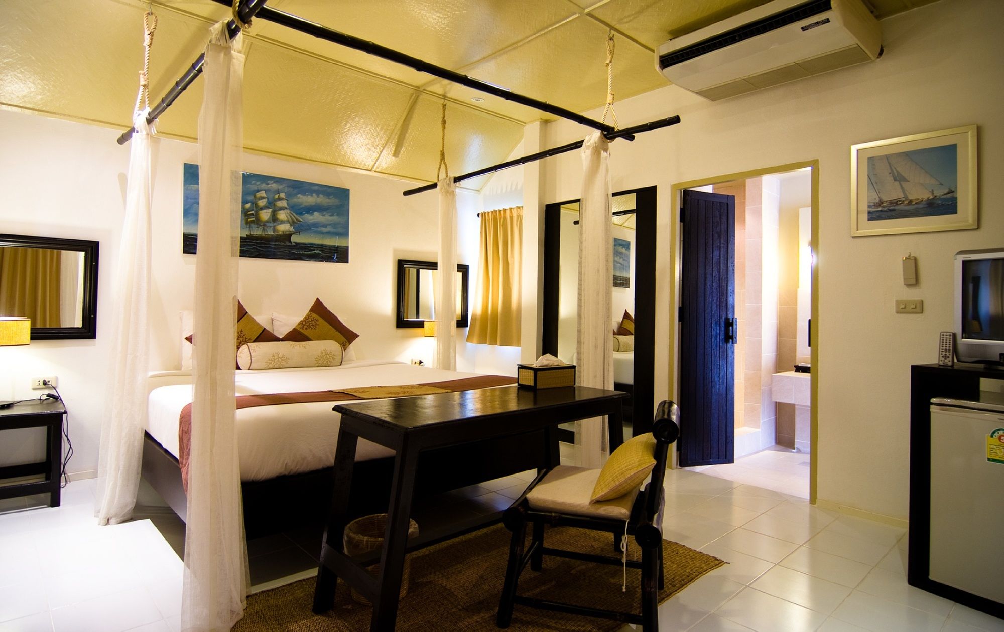 Lawana Escape Beach Resort Pranburi