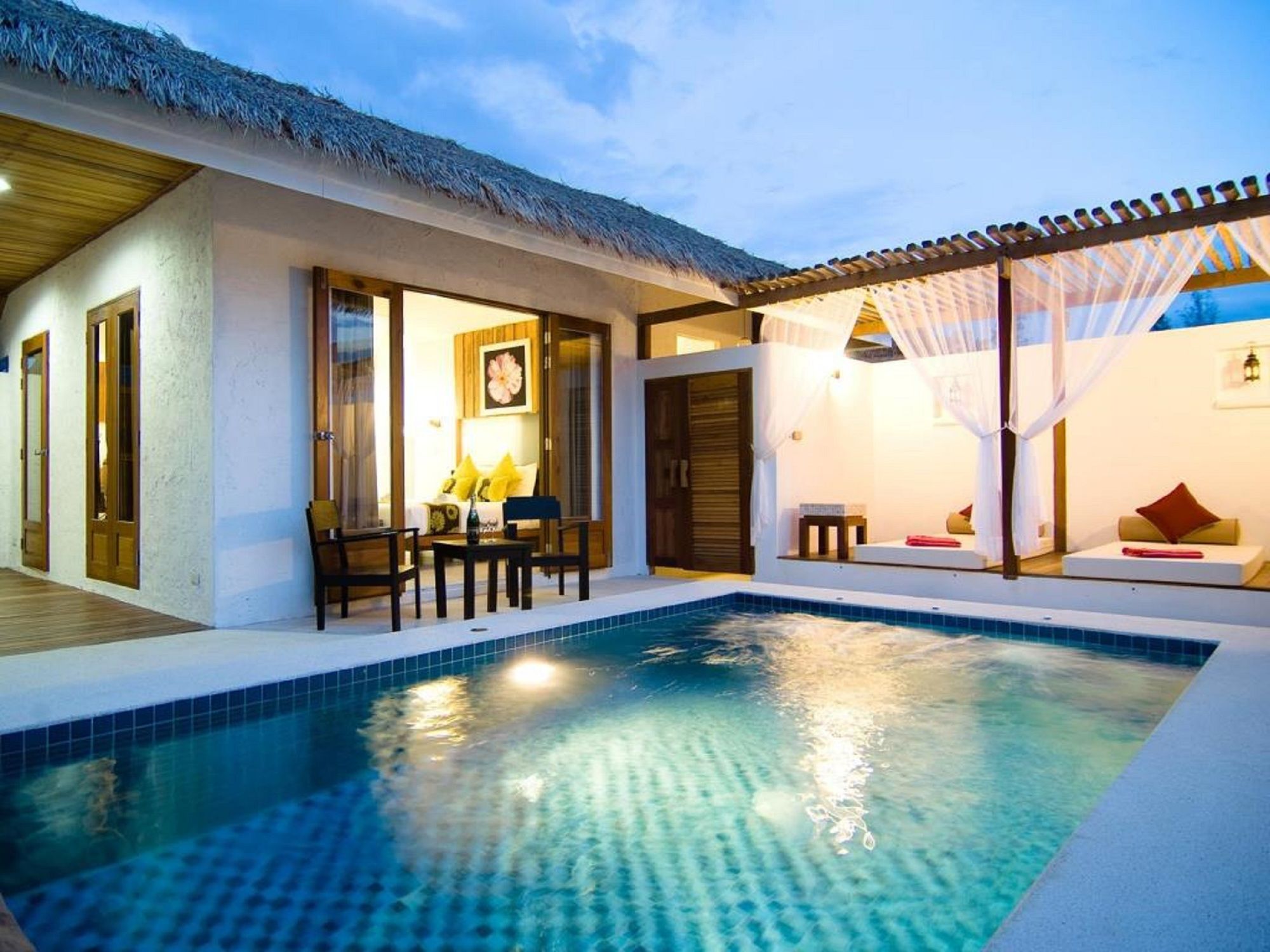 Lawana Escape Beach Resort Pranburi