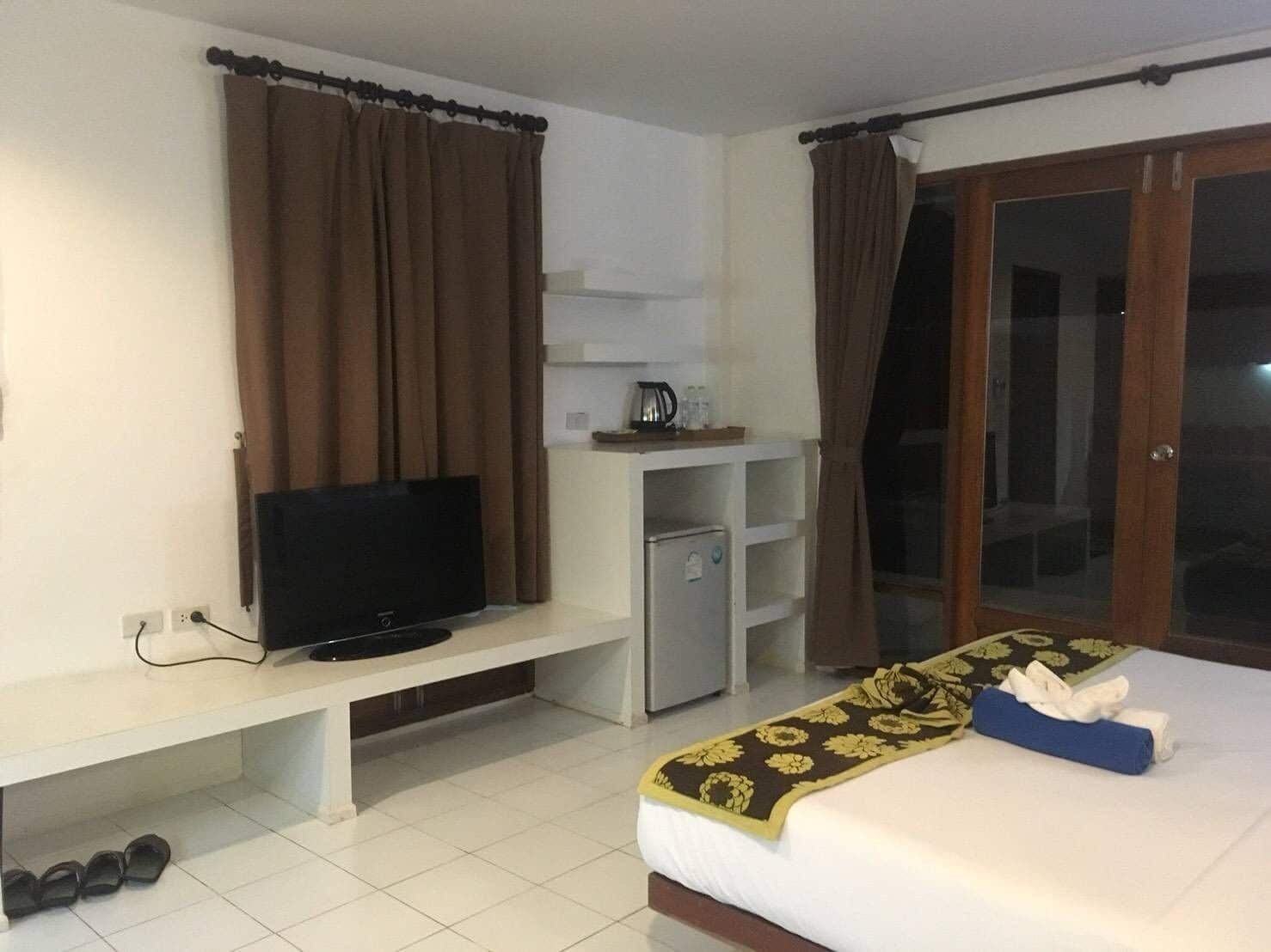Lawana Escape Beach Resort Pranburi