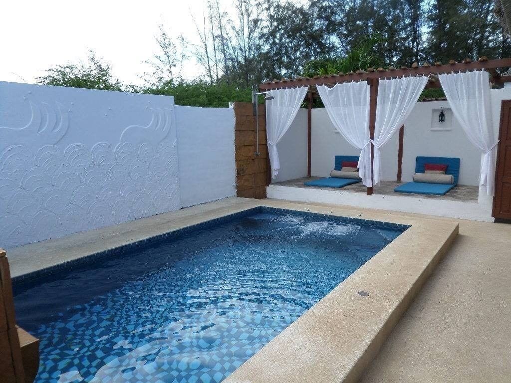 Lawana Escape Beach Resort Pranburi