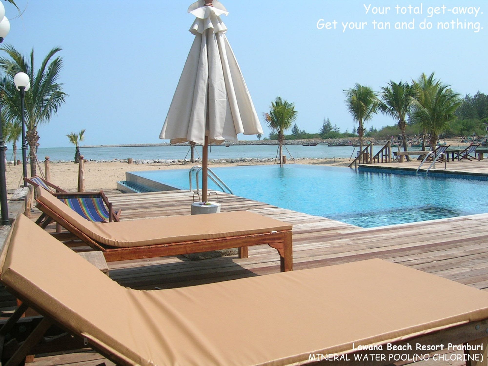 Lawana Escape Beach Resort Pranburi