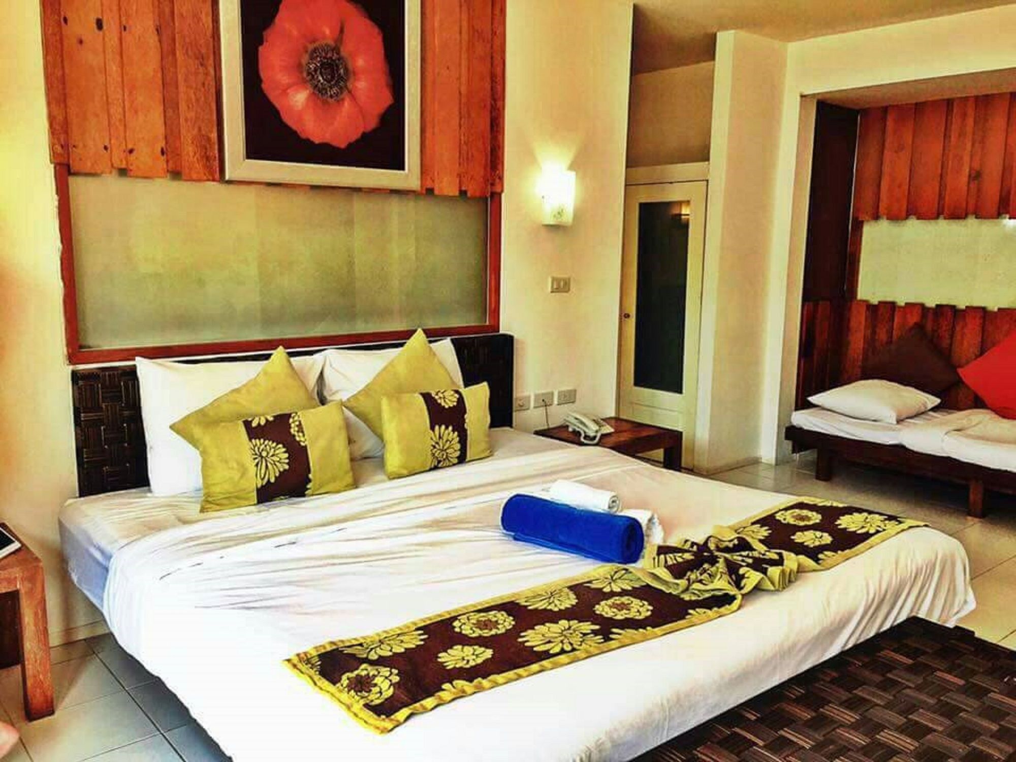 Lawana Escape Beach Resort Pranburi