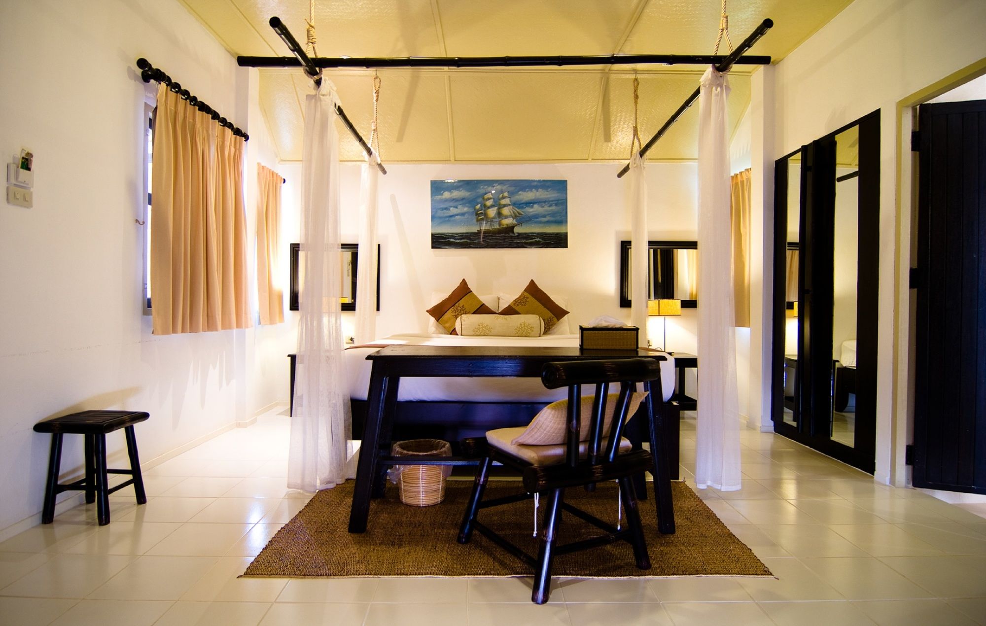Lawana Escape Beach Resort Pranburi
