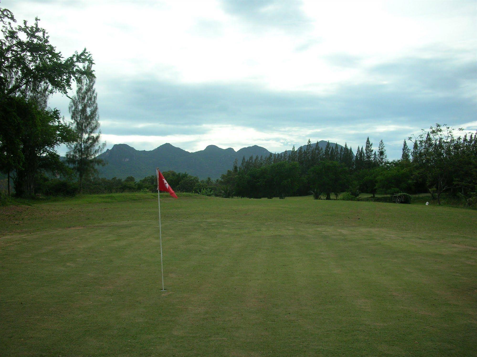 Mountain Breeze Villa
