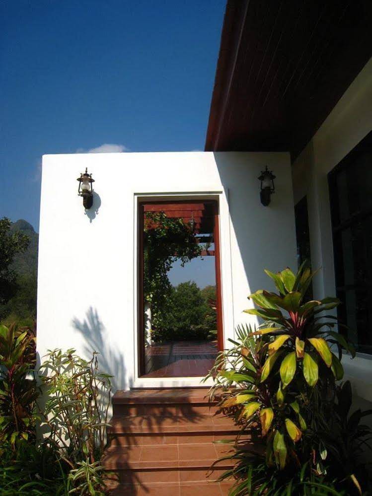 Mountain Breeze Villa