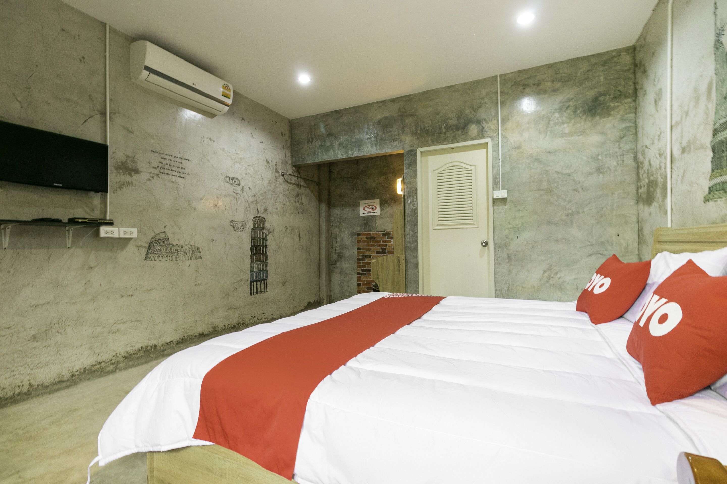 OYO 945 The Rome Resort