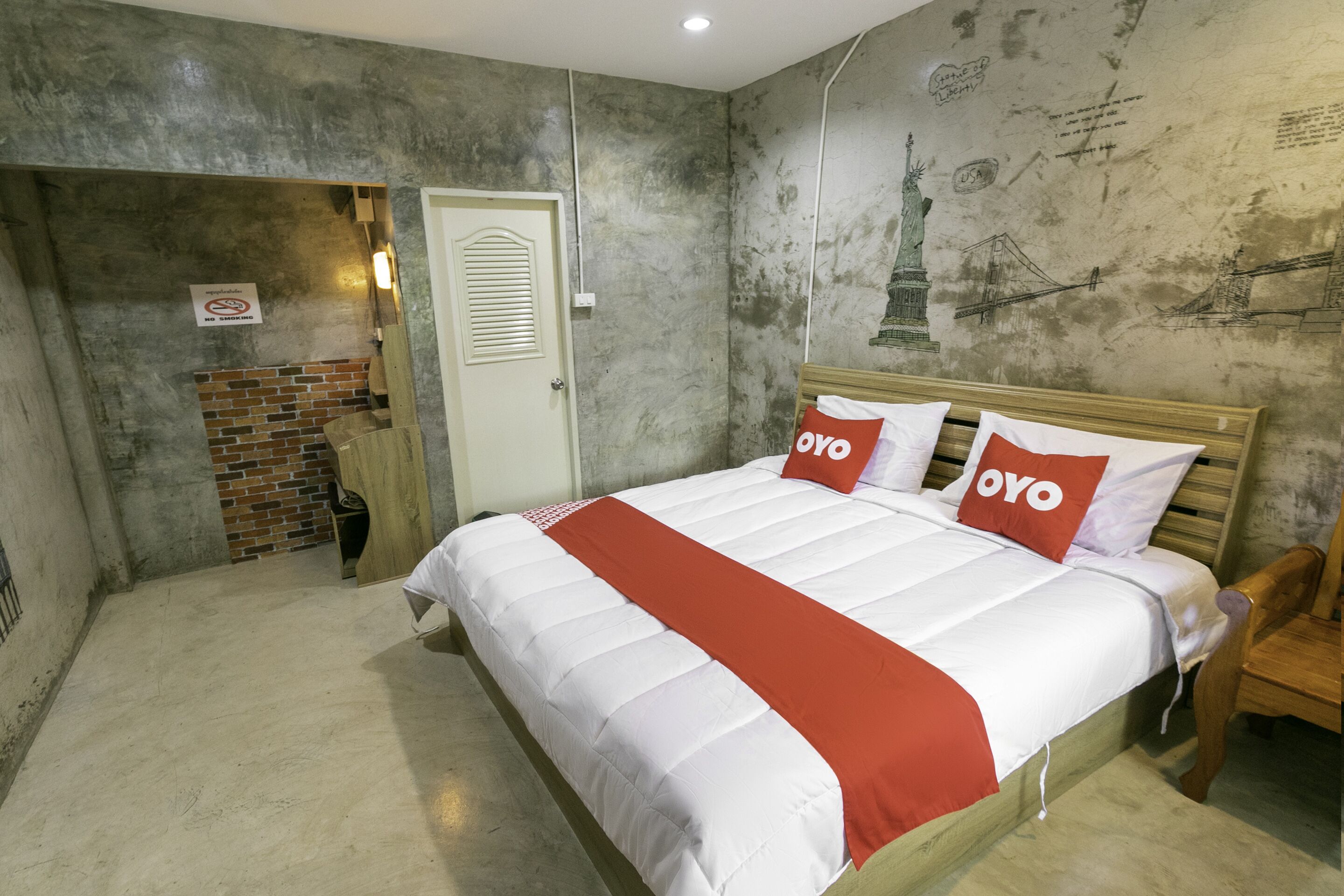 OYO 945 The Rome Resort