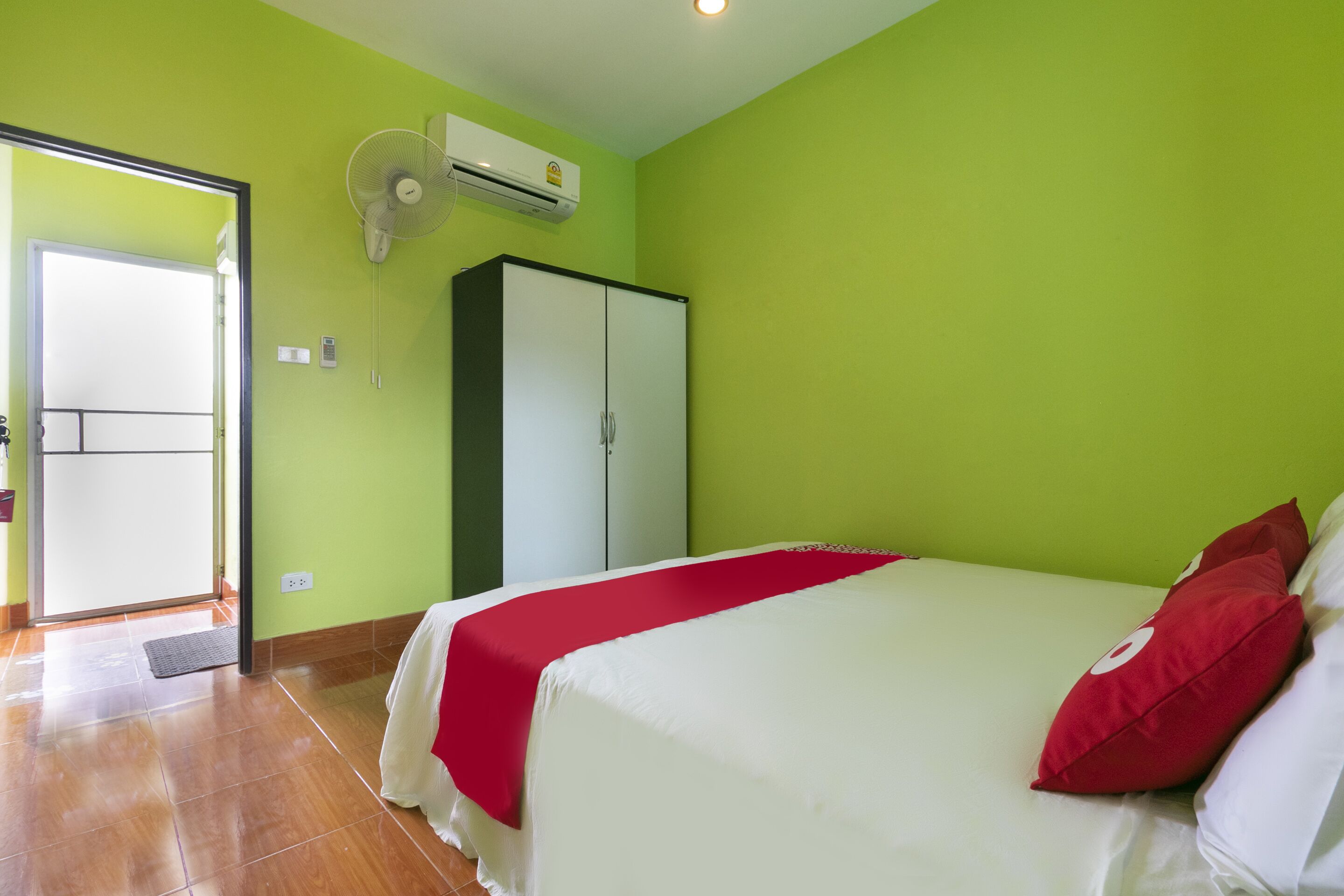 OYO 949 Sansuk Resort Paknampran