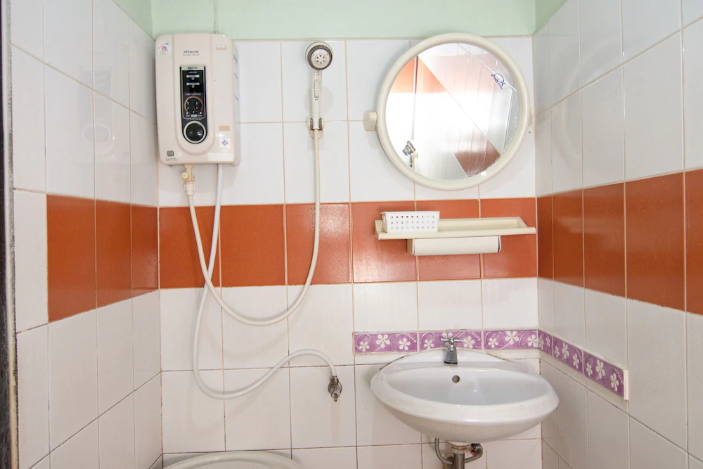 Pattaraporn Hotel by OYO Rooms