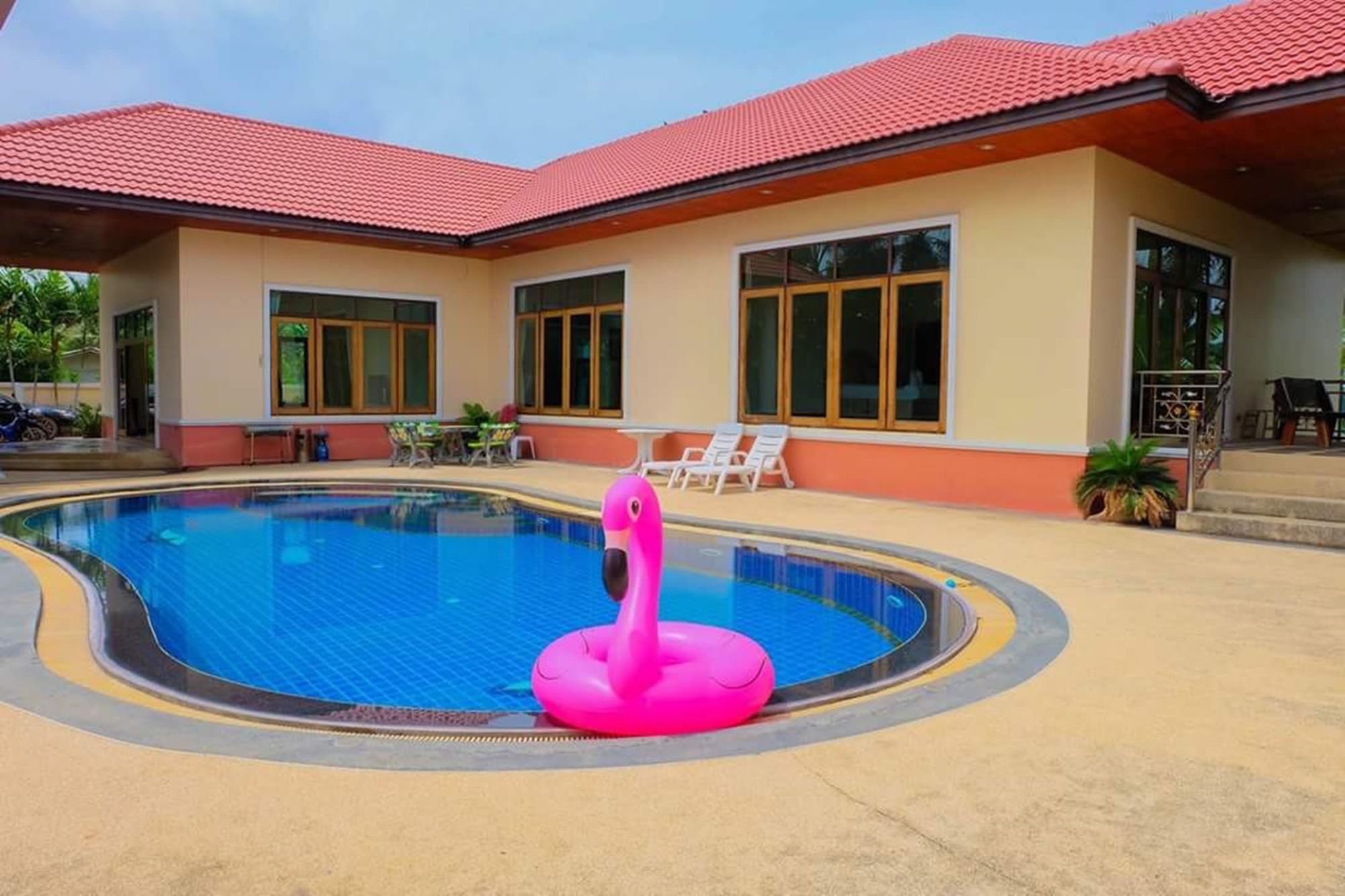 Tansita House