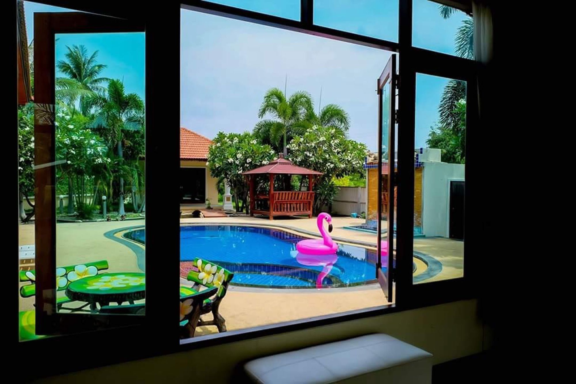 Tansita House